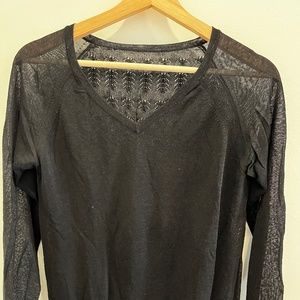 Aritzia sheer knit sweater size XS